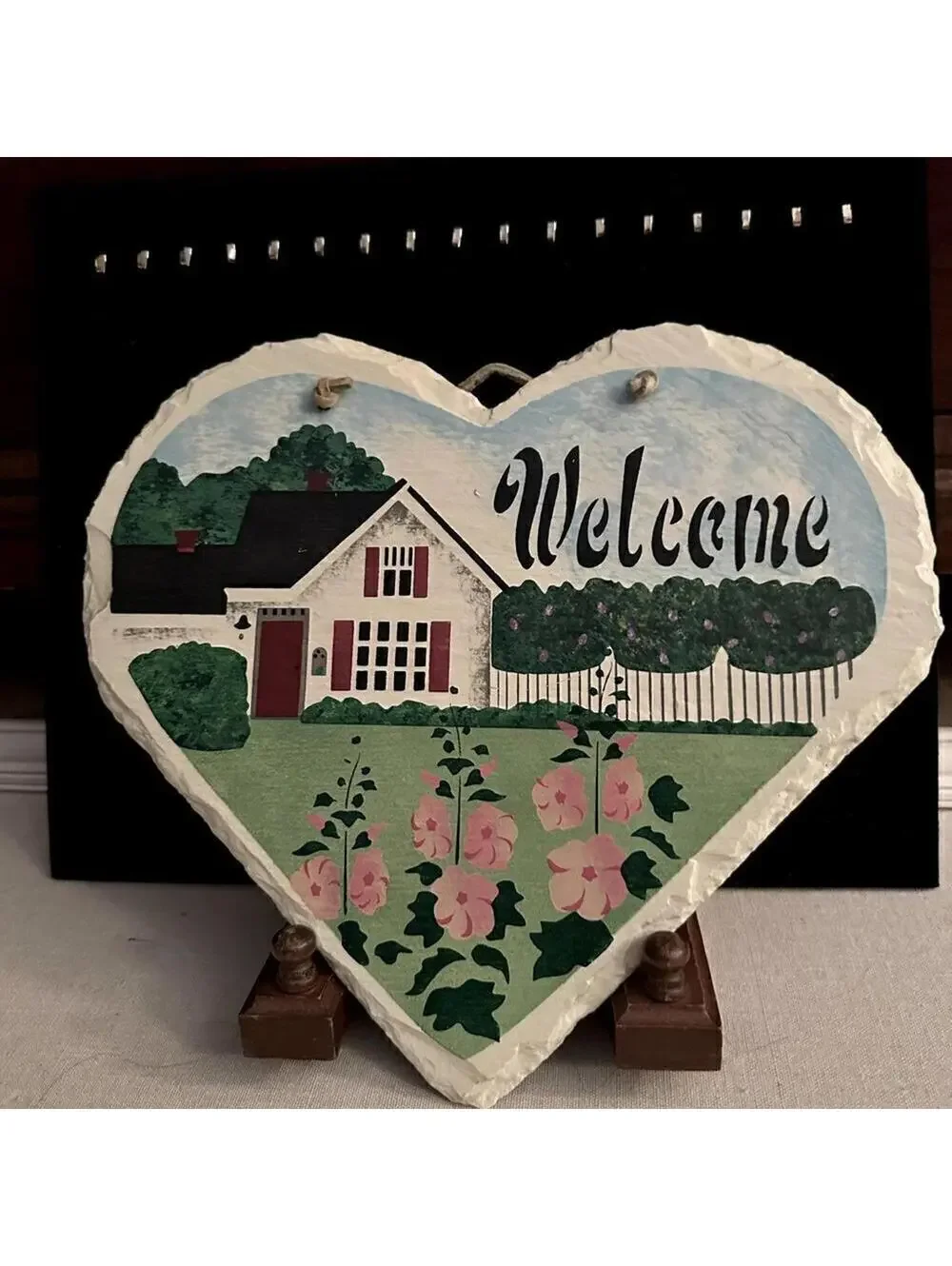 Vintage heart shaped handpainted slate welcome sign with leather tie